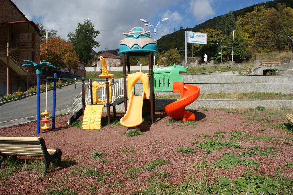 Отель Цахкаовит Цахкадзор Экстерьер фото